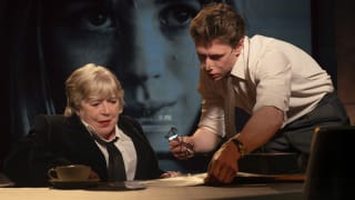 Marianne Faithfulls overlevelseskamp er en episk genkomst