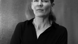 Åsne Seierstad møder i ny bog de mennesker, der bor bag Putins jerngardiner