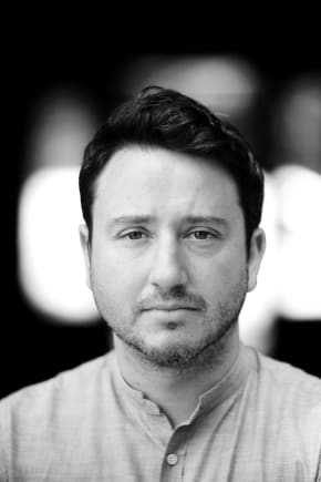 Hvis man vil undgå bredere social uro som følge af, at man beder landets middelklasse og fattige acceptere offentlige besparelser, er det også nødvendigt at beskatte landets rigeste yderligere, siger Gabriel Zucman.