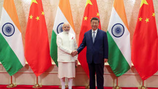 Historien viser, at det er farligt at stole på Kina. Men Modi vil ikke forstå det