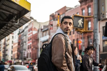 Riz Ahmed spiller fixeren Tom i David Mackenzies spændingsfilm ’Relay’.