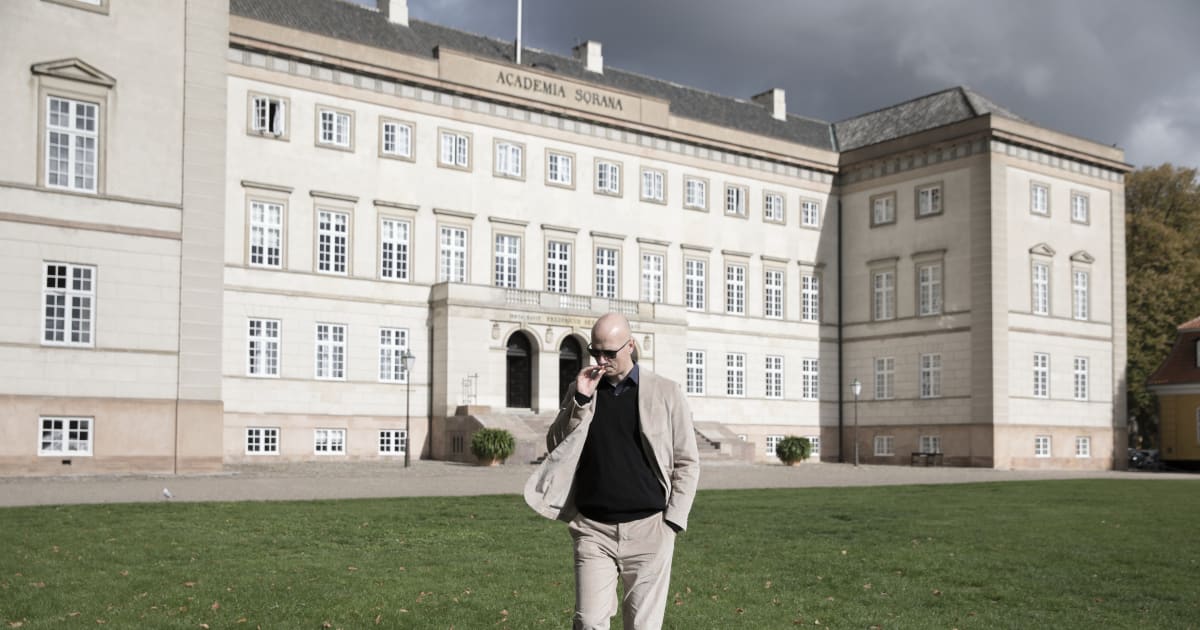 Et nationalkonservativt blik på det 21. århundrede med forfatter Kasper Støvring: Sådan undgår Vesten at gå under
