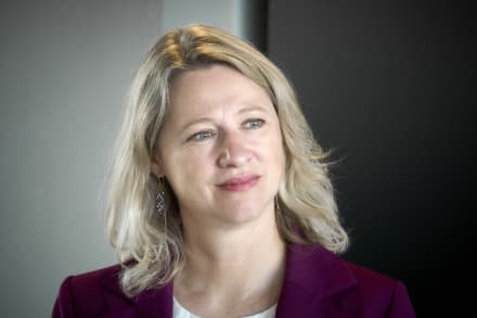 Allerede i 2012 sagde Sophie Hæstorp Andersen, der på det tidspunkt var formand for Danske Regioners psykiatri- og socialudvalg, at der skulle holdes »skarpt øje med udviklingen i antallet af sociale anbringelser på sikrede institutioner«.