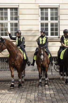 Sikkerhedsopbuddet er stort i anledning af EU-topmødet i denne uge i København. Det er statsminister Mette Frederiksens (S) håb, at EU-landene på topmødet kan samle sig om et konceptpapir fra EU-Kommissionen, der skal skabe rammen for oprustningen i Europa frem mod 2030.