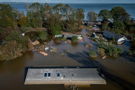 Den 20.-21. oktober 2023 blev Danmark ramt af storm og høj vandstand mange steder i landet. I Roneklint ved Faxe Bugt stod mange huse under vand i flere dage efter.