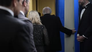 Trump evakueret fra korrespondentmiddag i USA efter skyderi