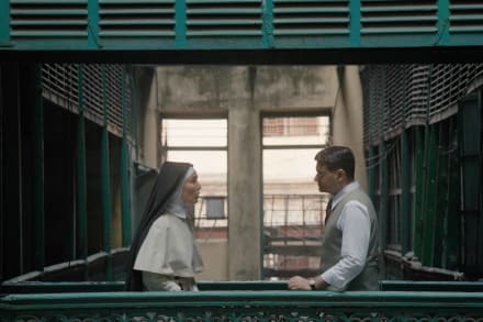 Det er mændene omkring søster Teresa, der skal fortælle hende, at man kan tænke på en anden måde.