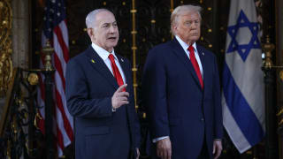 Efter Israels blitzangreb i Beirut og anspændt samtale med Trump må Netanyahu give efter