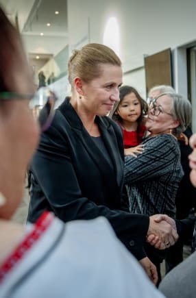 Statsminister Mette Frederiksen (S) gav i efteråret 2025 ofrene i spiralsagen en officiel undskyldning. Nu skal spørgsmålet om kompensationen afgøres i Folketinget.