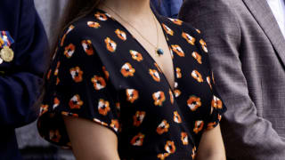Med sin t-shirt minder prinsesse Isabella os om, at magt aldrig har været et kønt syn