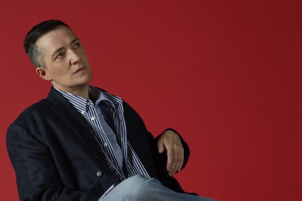 Manifestet er værd at læse, fordi det er så radikalt og furiøst, på én gang videnskabskritisk og visionært, demaskerende – og for meget.